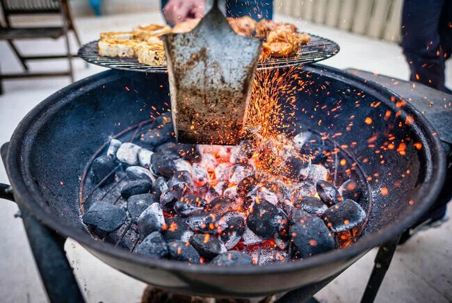 Building Photo - 2641 Scrapbook St