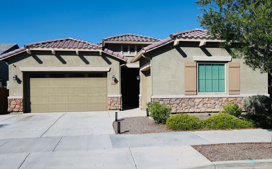 Building Photo - 21352 E Domingo Rd