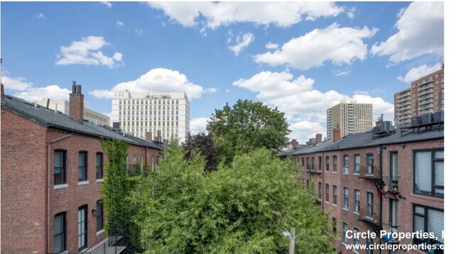 Building Photo - 1611 Tremont St