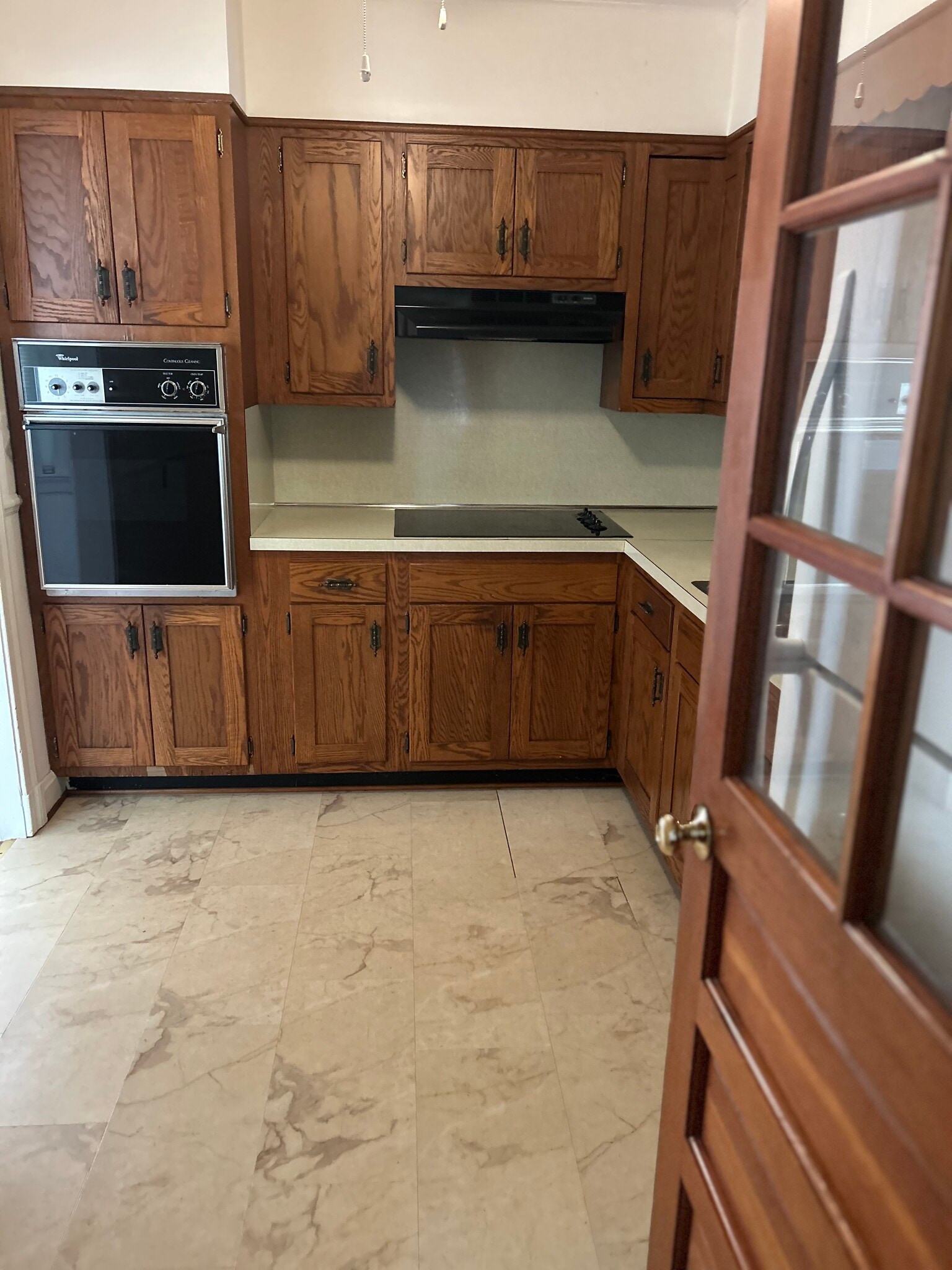 Kitchen - 10122 Pollard Creek Rd