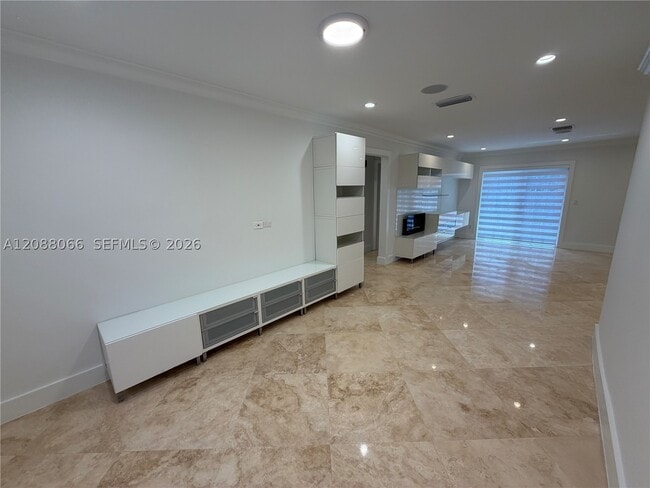 Building Photo - 9341 Dickens Ave