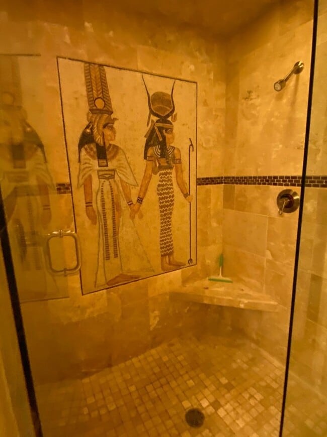 Building Photo - Fully furnished rental in downtown Anchorage