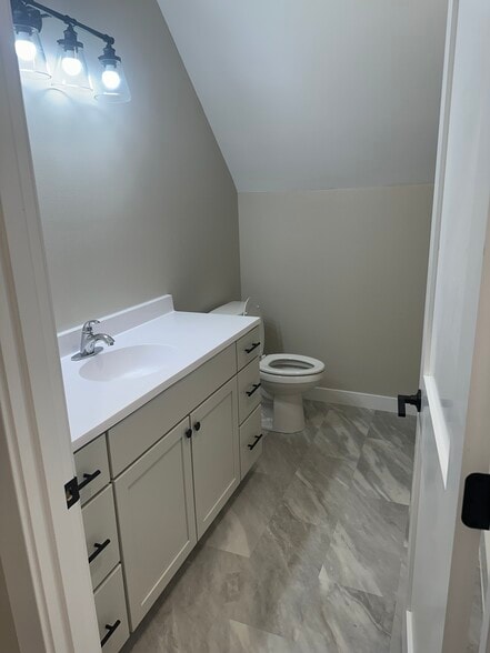 Building Photo - 1500 Lower Trentwood Cir NE