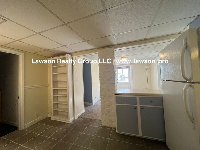 Building Photo - Charming Grandin Court House with Detached Garage and In Law Suite