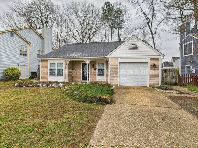 Building Photo - 236 Huntstree Pl