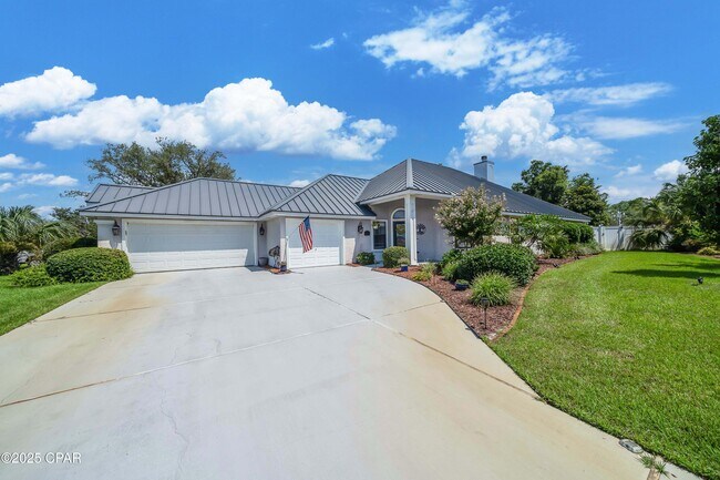 Building Photo - 625 Amberjack Dr