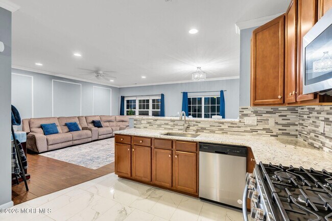 Building Photo - 52 Rockingham Way