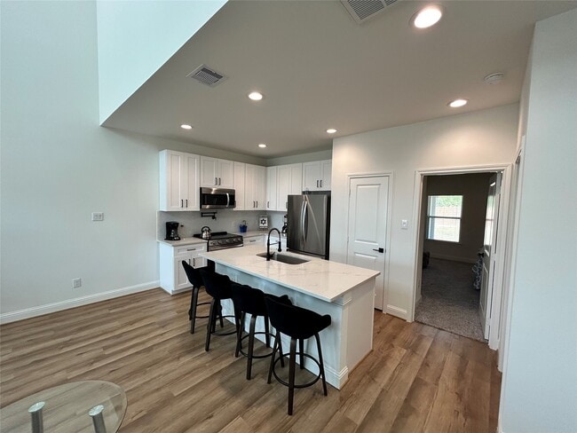 Building Photo - 12011 Rockview Drive