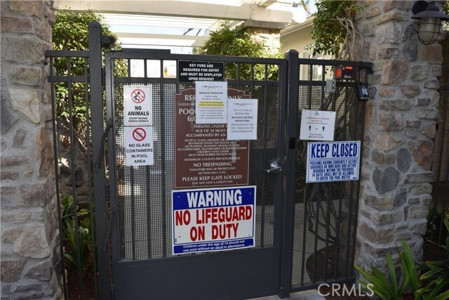 Building Photo - 303 Silk Tree