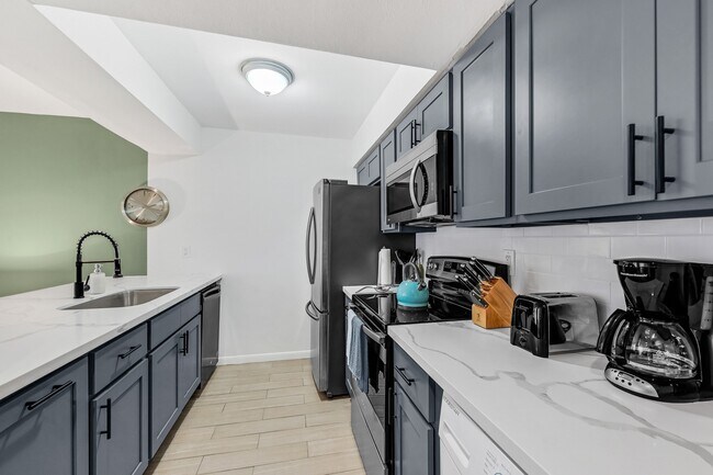 Building Photo - 12600 Melville Dr