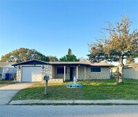 Building Photo - 3453 Garfield Dr