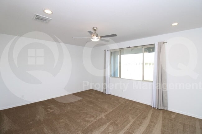 Building Photo - 23020 E Calle Luna