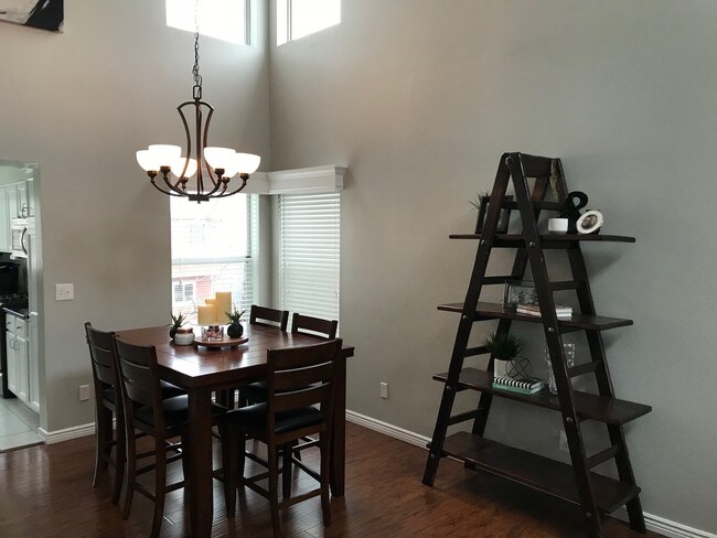 Building Photo - Fabulous 4BR home in the heart of Broomfield