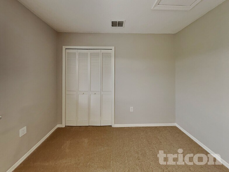 Building Photo - 1227 Carey Glen Cir