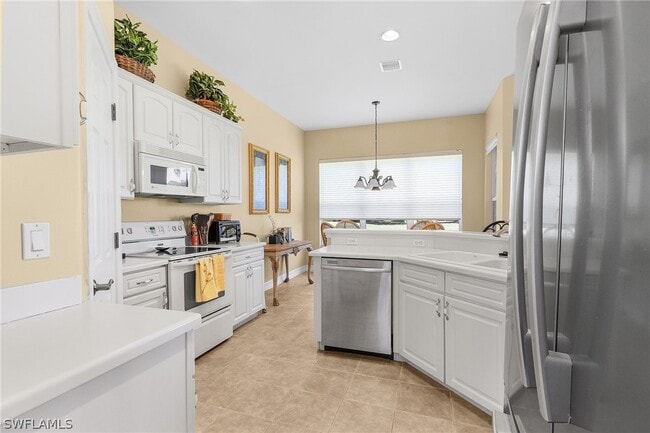 Building Photo - 6753 Bent Grass Dr