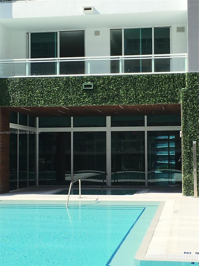 Building Photo - 1080 Brickell Ave