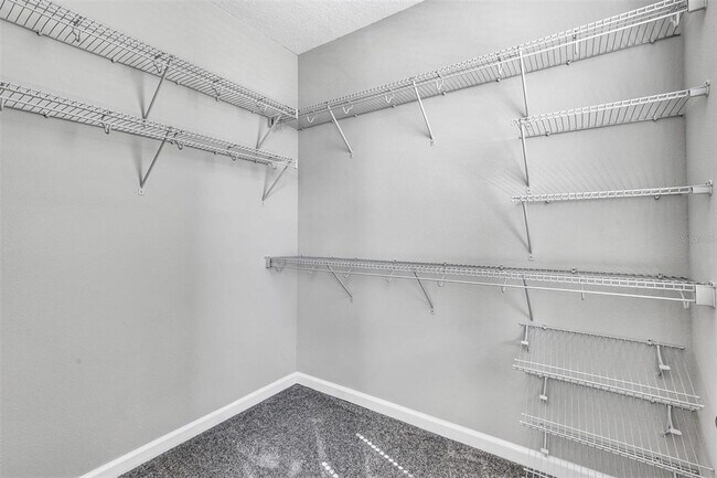 Building Photo - 518 Lady Palm St