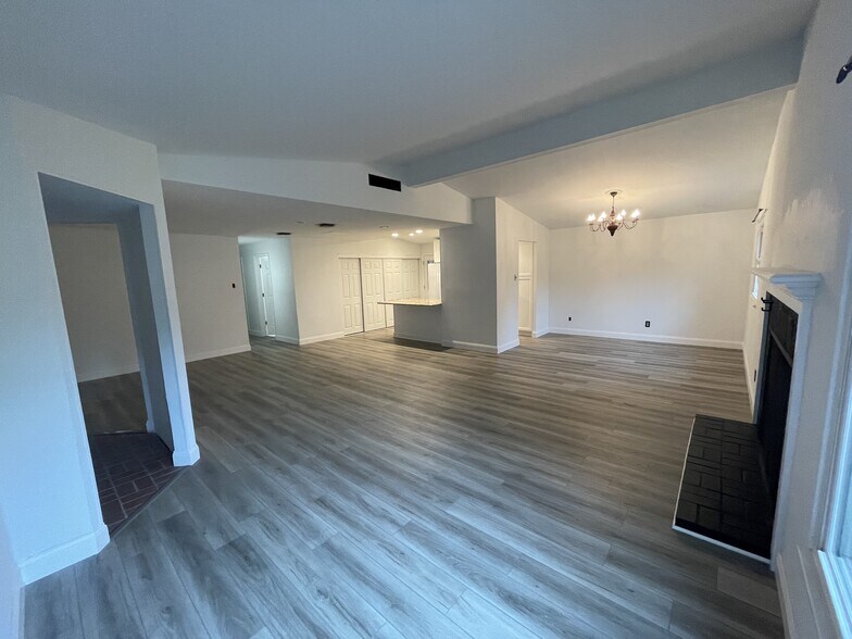 Building Photo - 2526 Trossock Ln