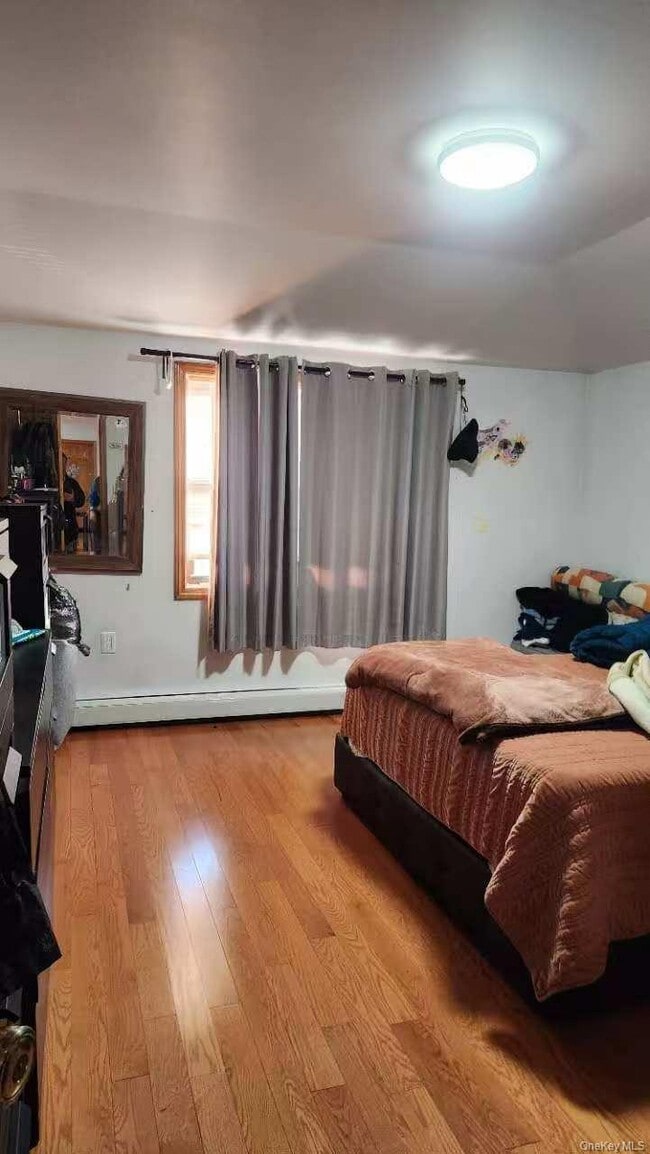 Building Photo - 119-25 9th Ave