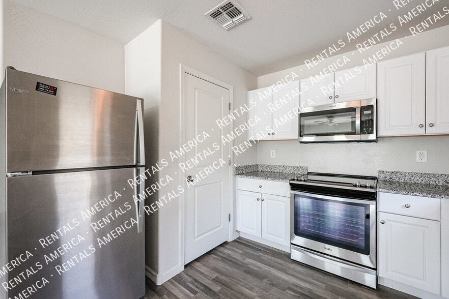 Building Photo - 123 E Bobcat Pl