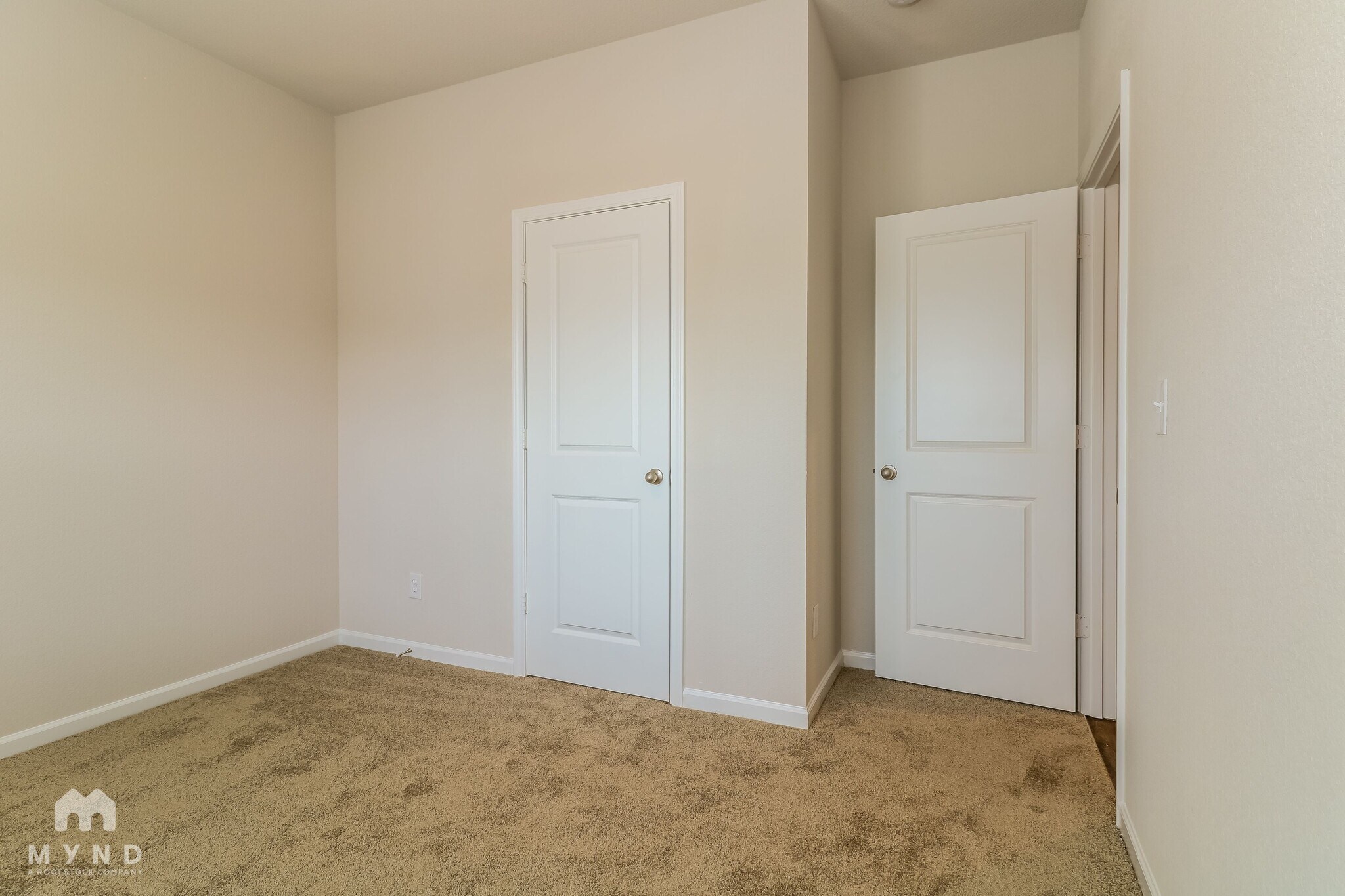 Building Photo - 3359 Bridgewood Dr
