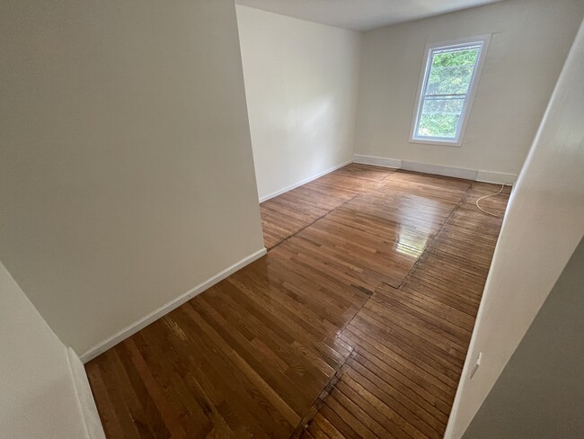 2ND BEDROOM - 415 NY-146