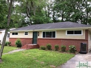Building Photo - Nice Three Bedroom Single Family - Fenced ...