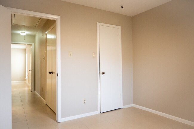 Building Photo - 7310 Westbranch Dr