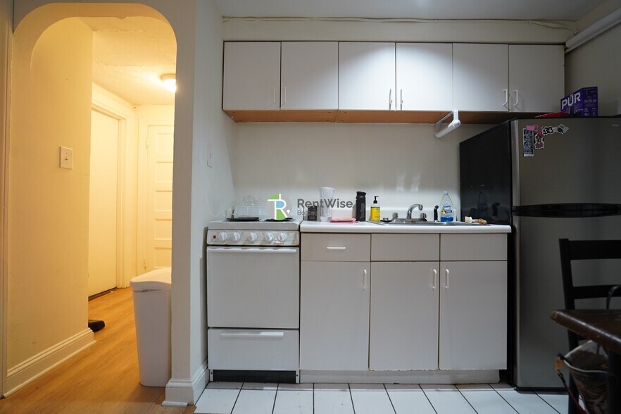 Building Photo - 304 Berkeley St