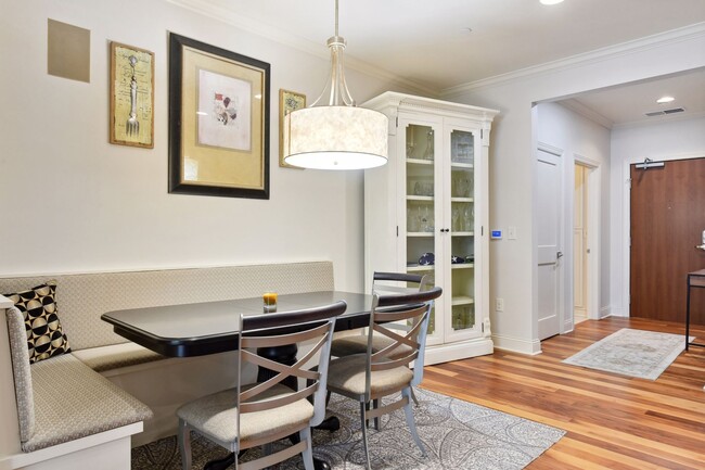 Built-in bench seating in the dining area, plus built-in speakers - 875 Lake St N