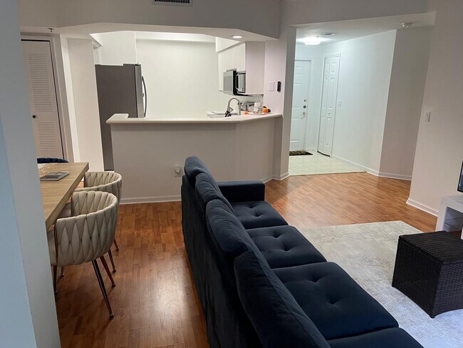 Building Photo - 3205 NE 184th St