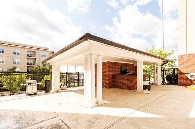 Building Photo - 1270 Strassner Dr