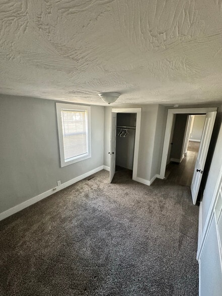 Building Photo - 217 W Logan St