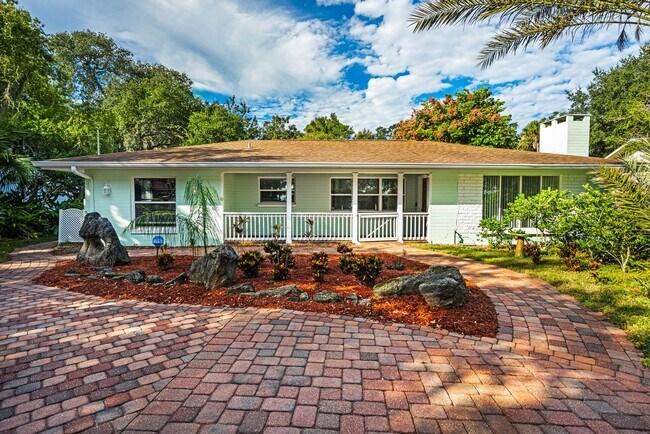 Building Photo - Port Orange 3 bed, 1.5 bath home directly ...