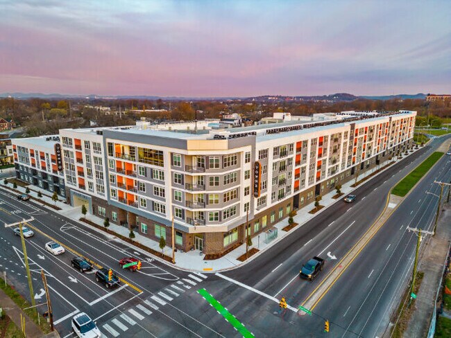 Building Photo - Towne Nashville