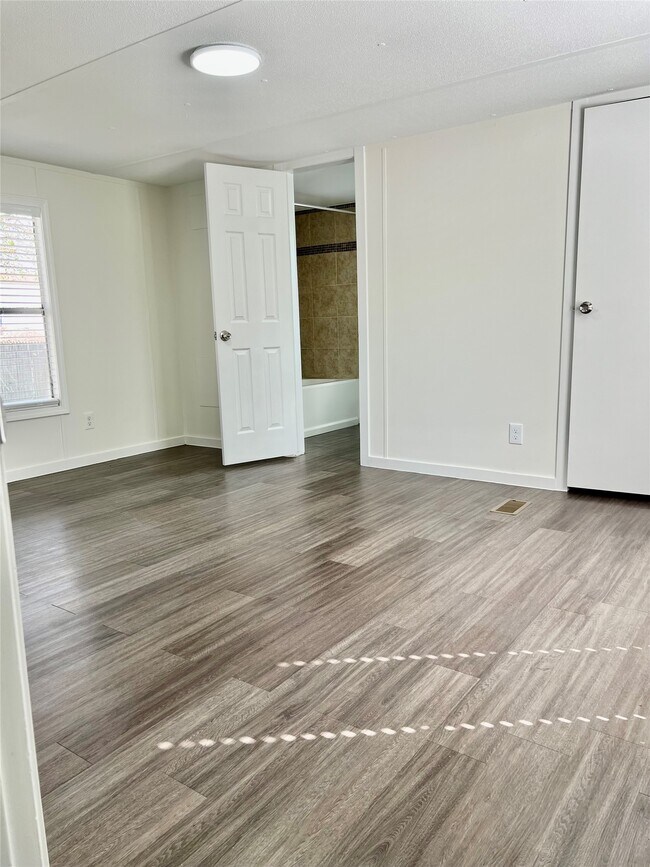 Building Photo - 20517 N Navasota St