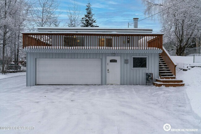 Building Photo - 3708 Jewel Lake Rd