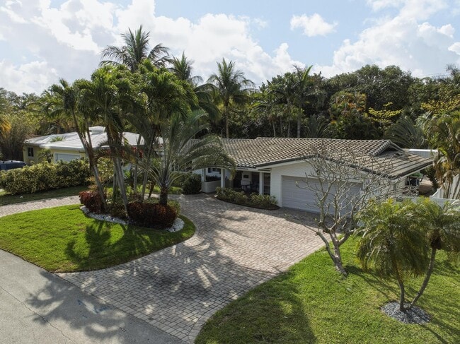 Building Photo - 3036 NE 19th St