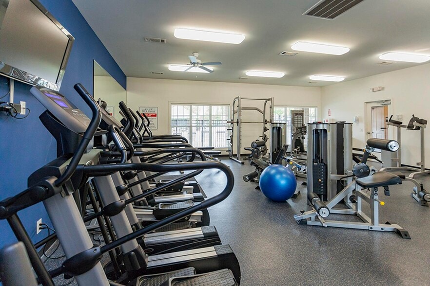 Building Photo - 2310 Elliott Ave