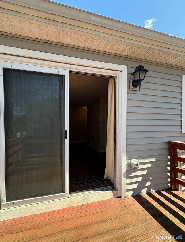 Building Photo - 146 Carriage Path S