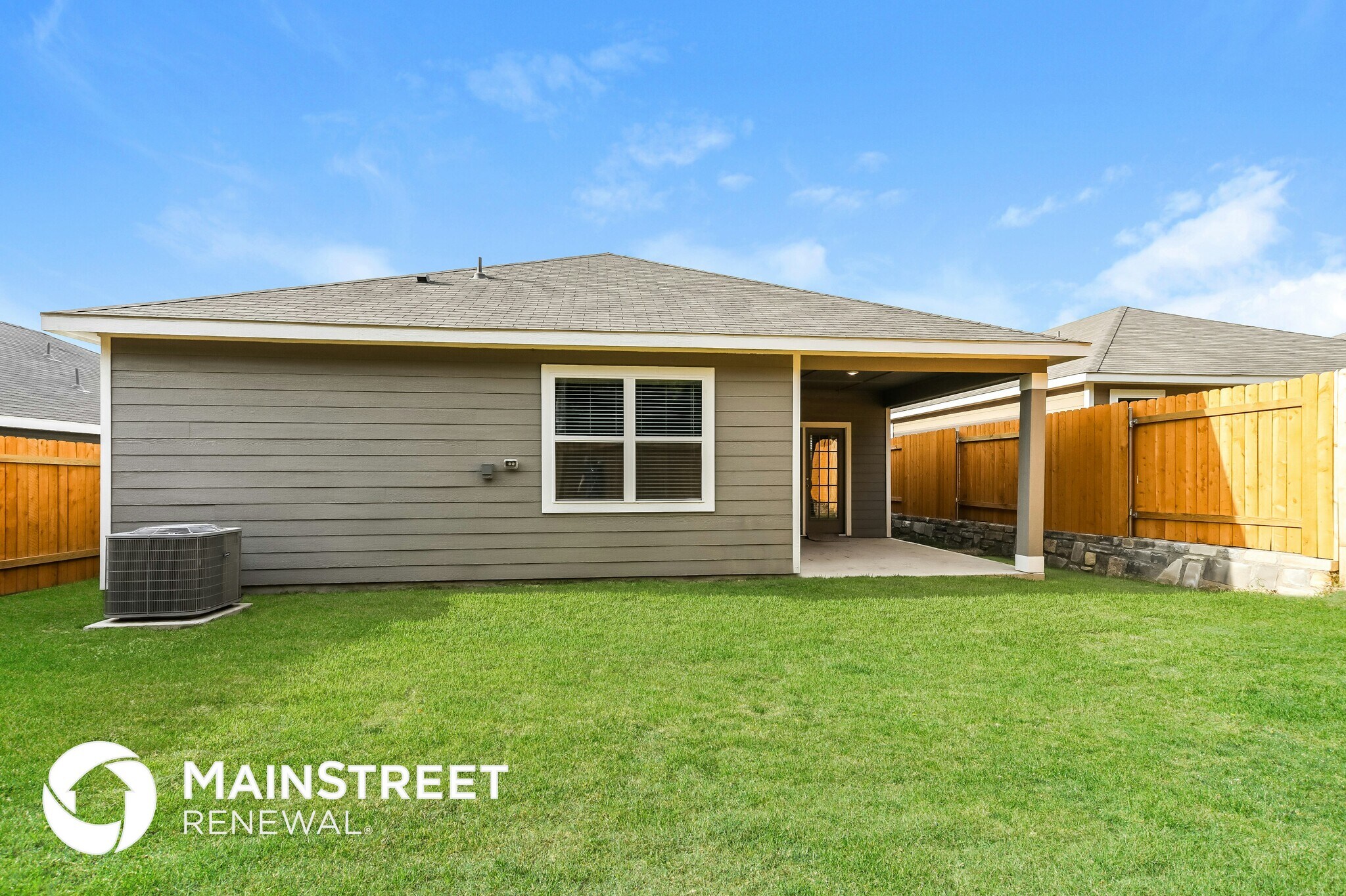 Building Photo - 26865 Steinbeck Dr