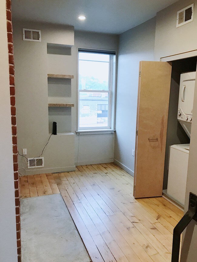 Building Photo - 3345 Ligonier St