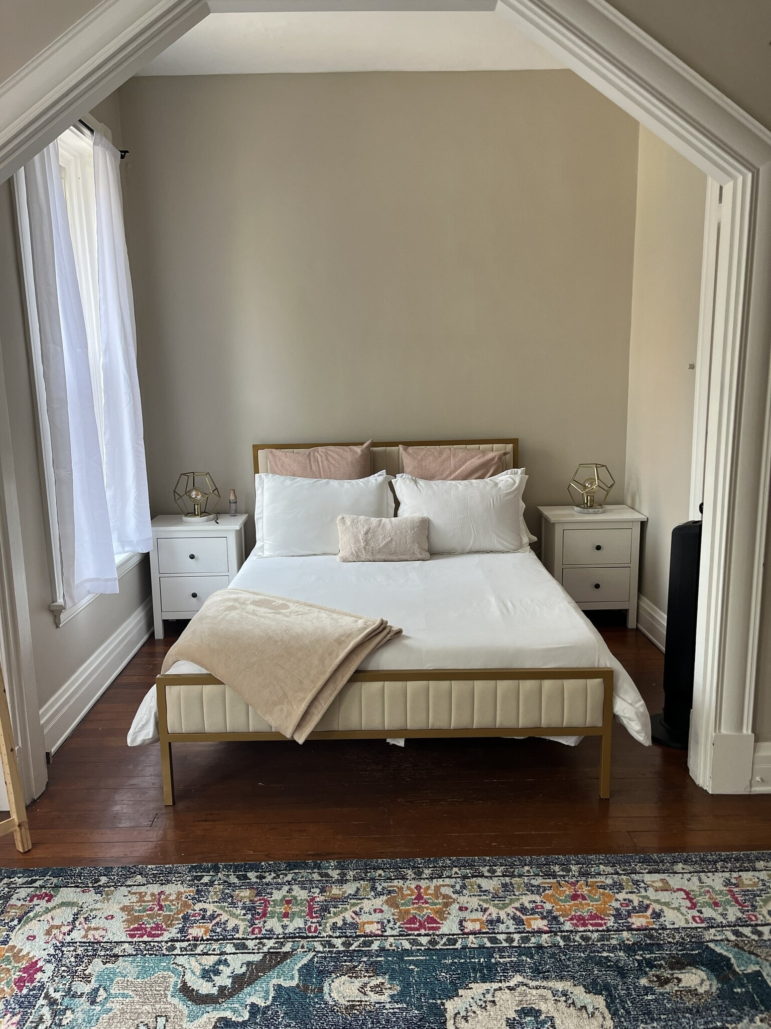 Building Photo - 605 Greenup St