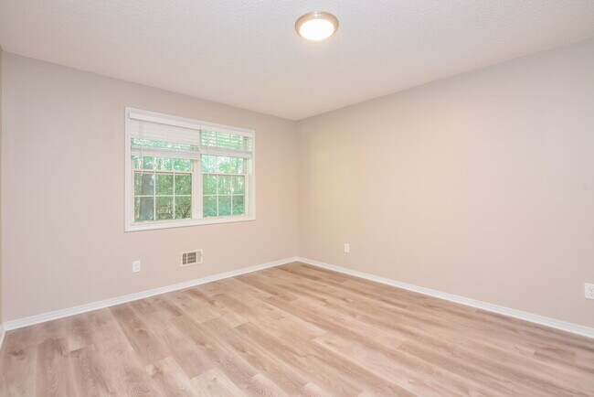 Building Photo - 1080 Crystal Springs Trail