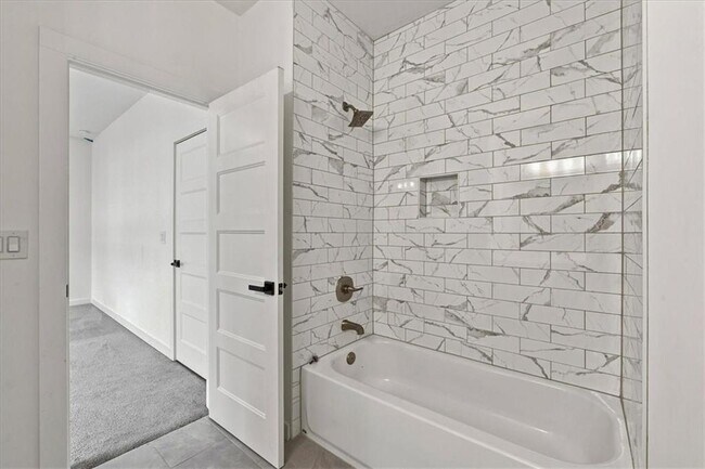 Building Photo - 1077 Glen Opal Dr