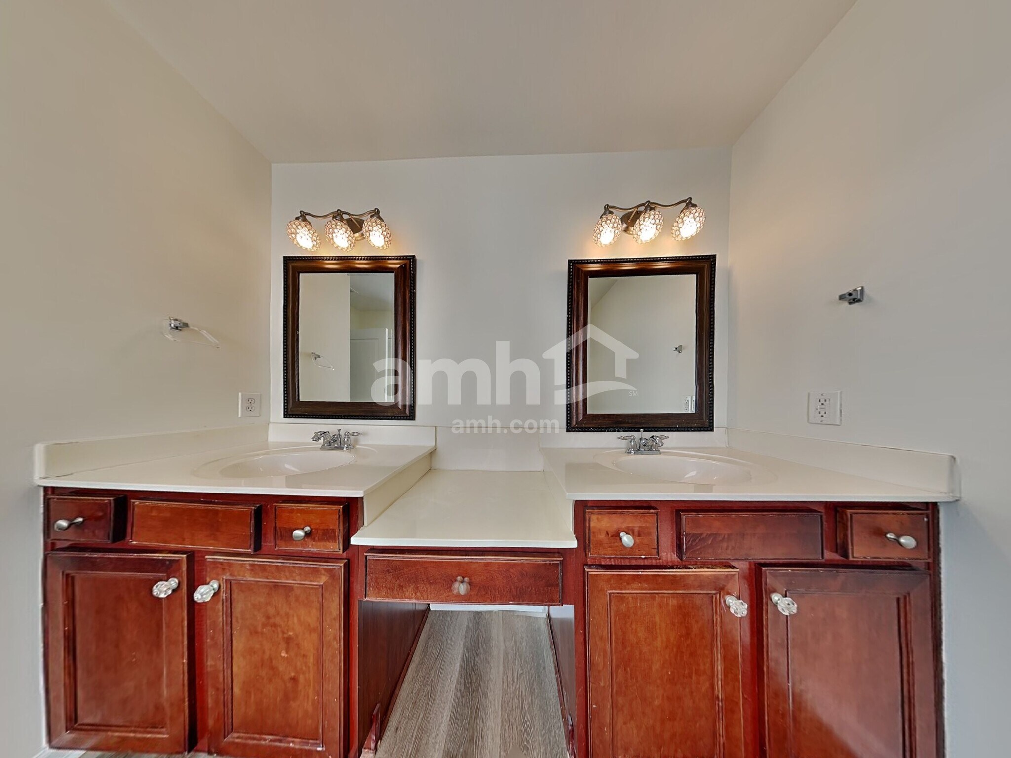 Building Photo - 8919 Cinder Ln