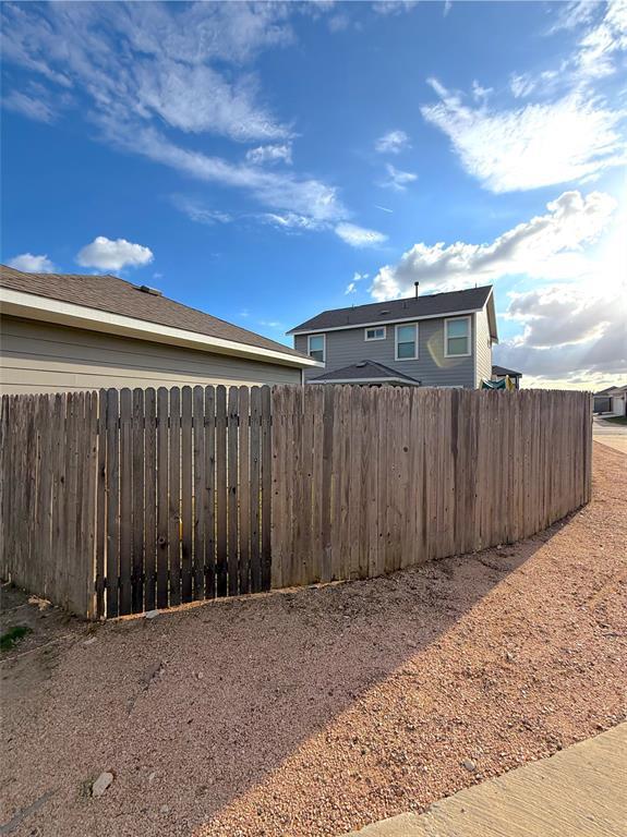 Building Photo - 2004 Pecan Island Dr