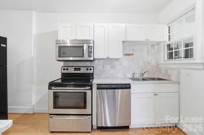 Building Photo - 2120 Kirkwood Ave