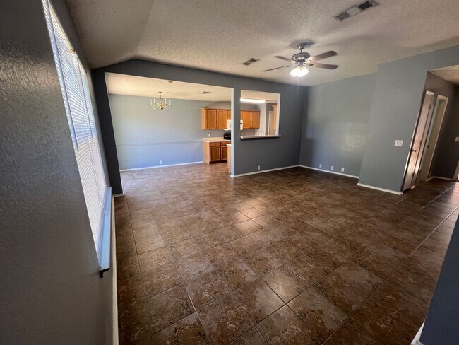Building Photo - 1004 Wintercreek Dr