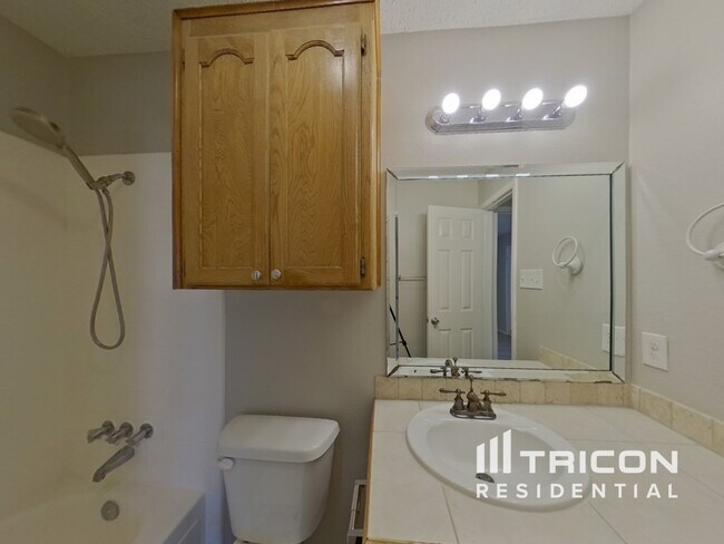 Building Photo - 8033 Berrybrook Dr